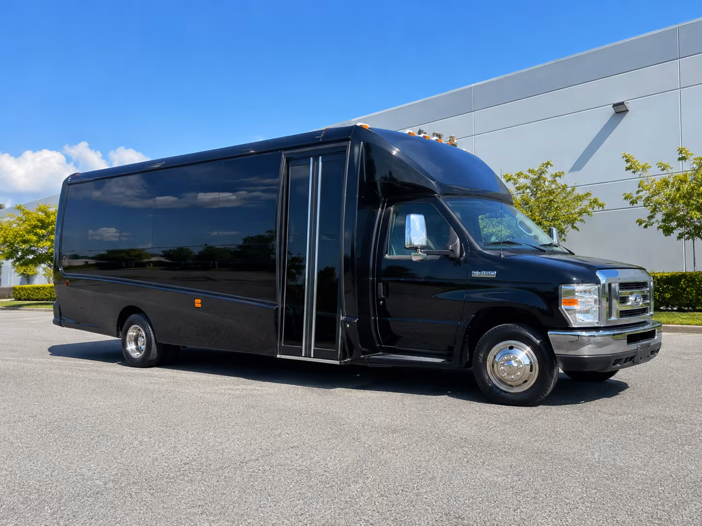 bachelorette wine tours between johnson city and abingdon deserve a party bus