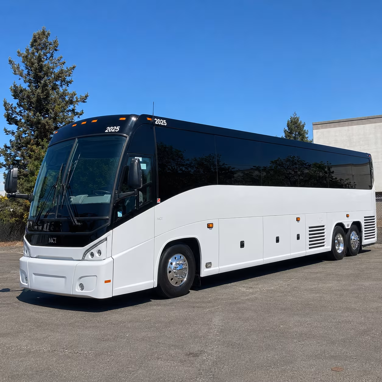 corporate hospitality buses to bristol motor speedway race weekends