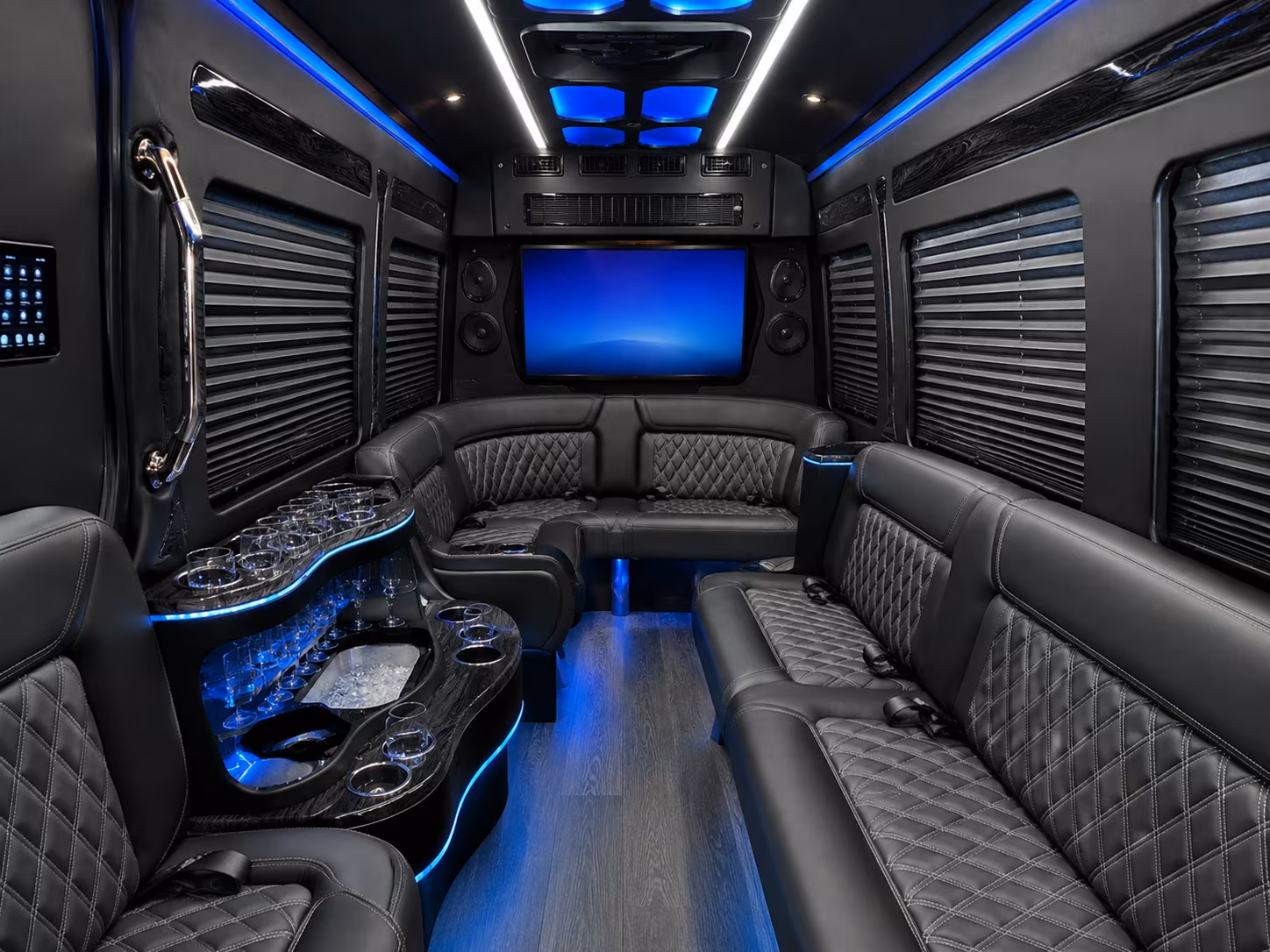 make your pre prom dinner and photo stops part of the ride