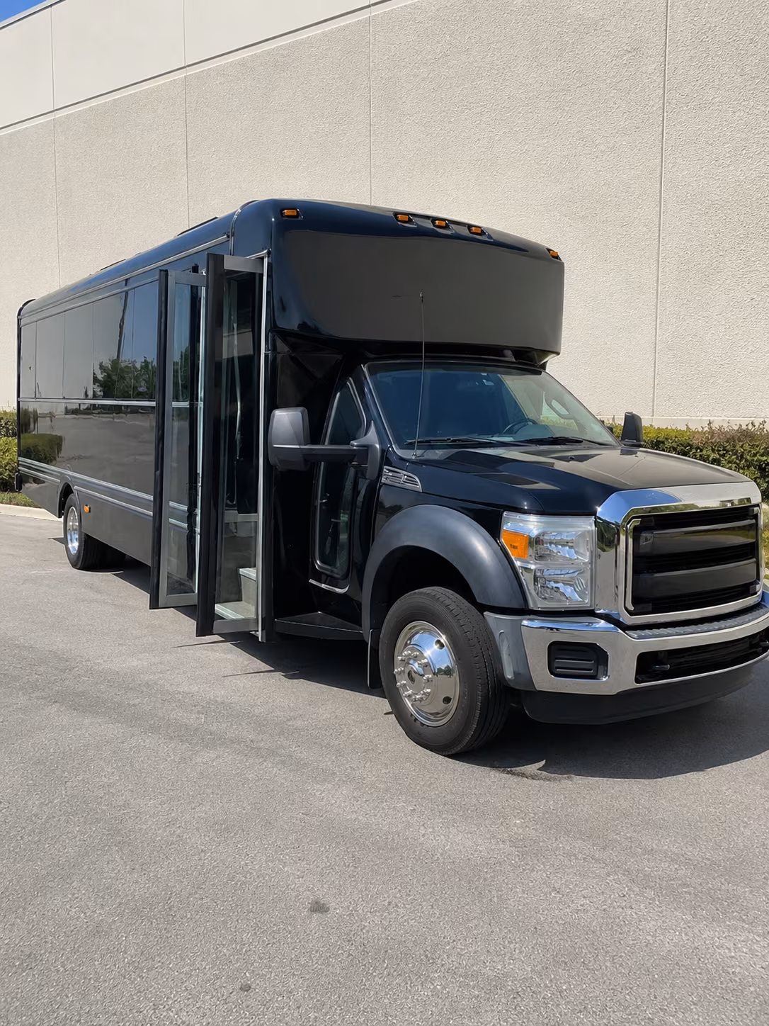 party buses and minibuses for johnson city prom night groups